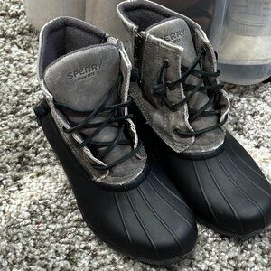 Women's Sperry Duck Boots, size 8